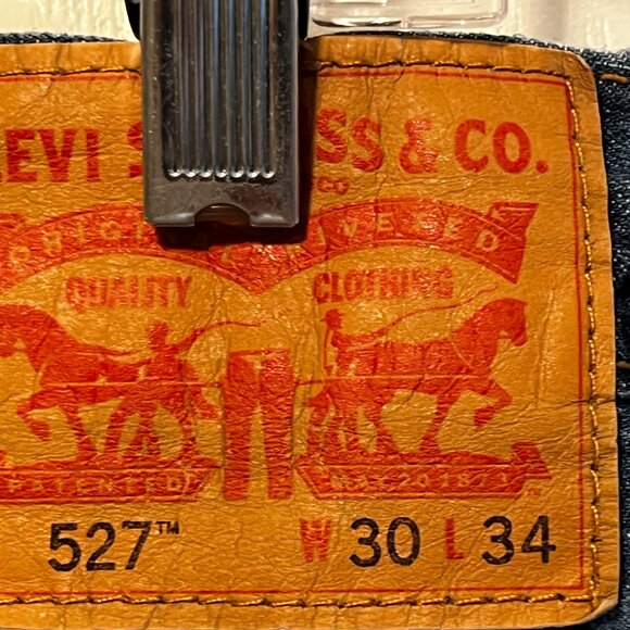 Levi's 527 30x34 boot cut jeans - Picture 3 of 4